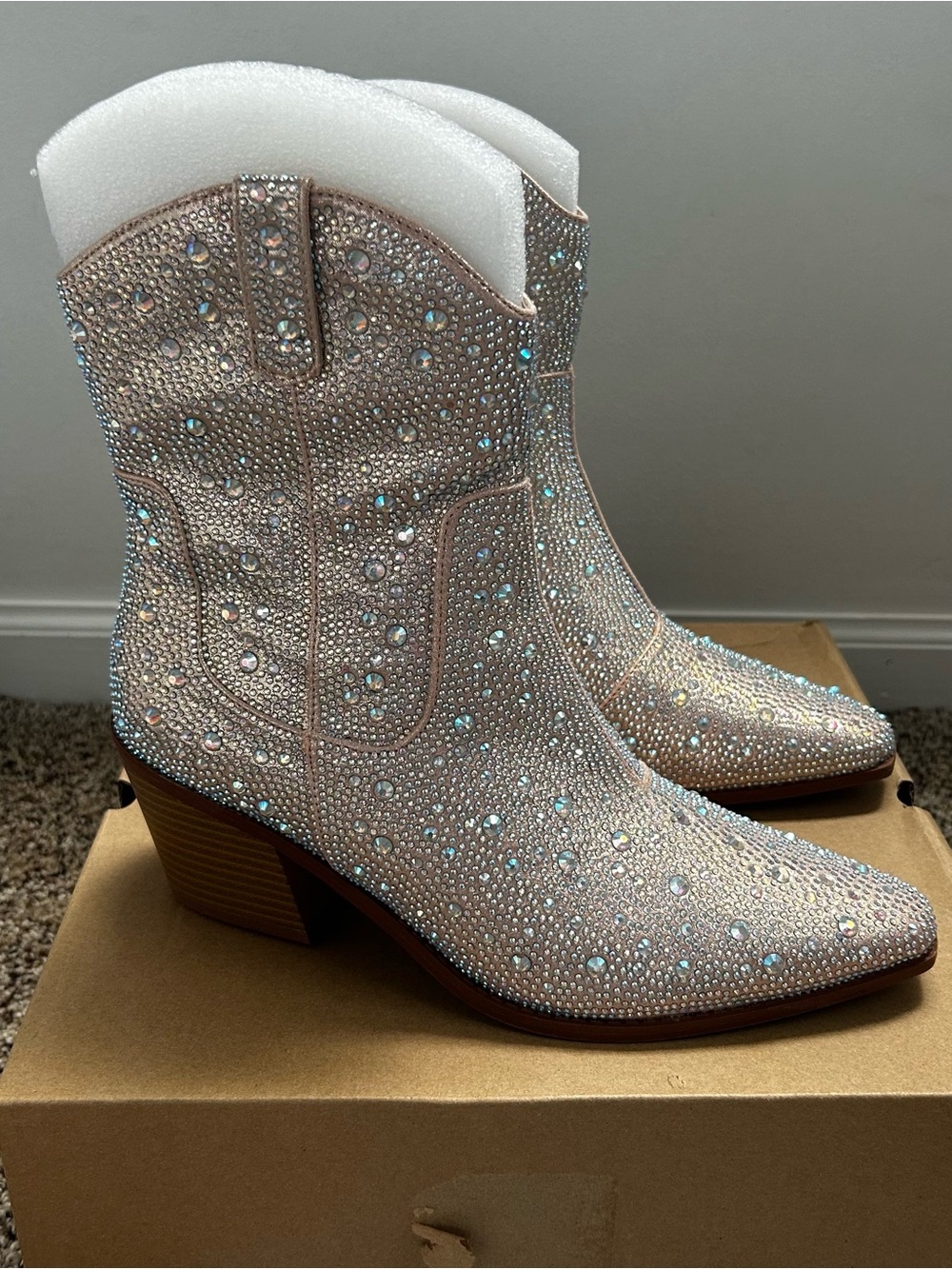 Rhinestone Embellished Women's Western Boot